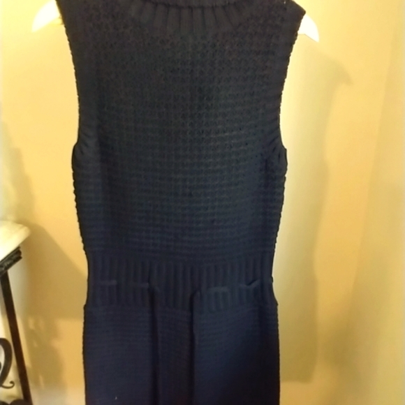 DressNWT Black mock neck crouche mini sleeveless - Picture 2 of 8